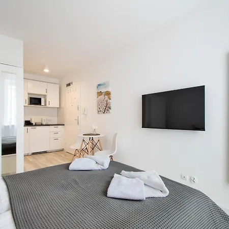 Rentplanet - Towarowa Apartamento