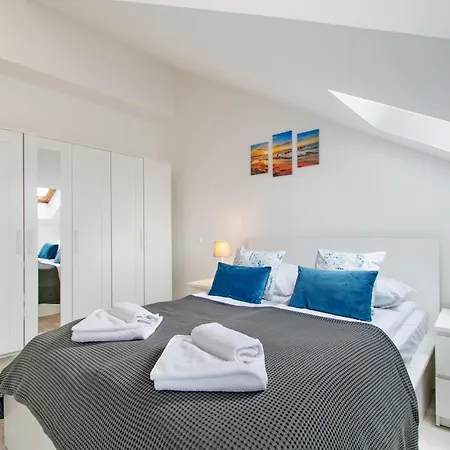 Apartamento Rentplanet - Towarowa