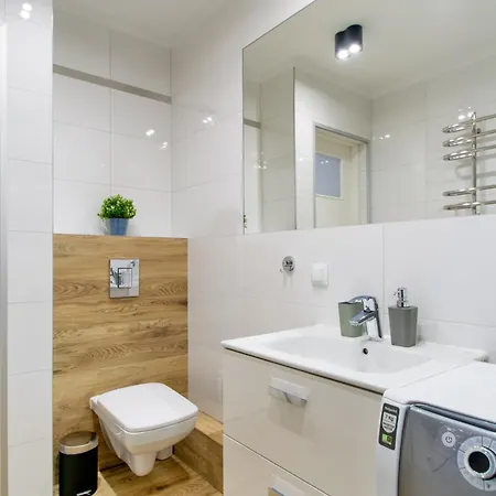 Rentplanet - Towarowa Kołobrzeg