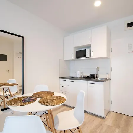 Apartamento Rentplanet - Towarowa